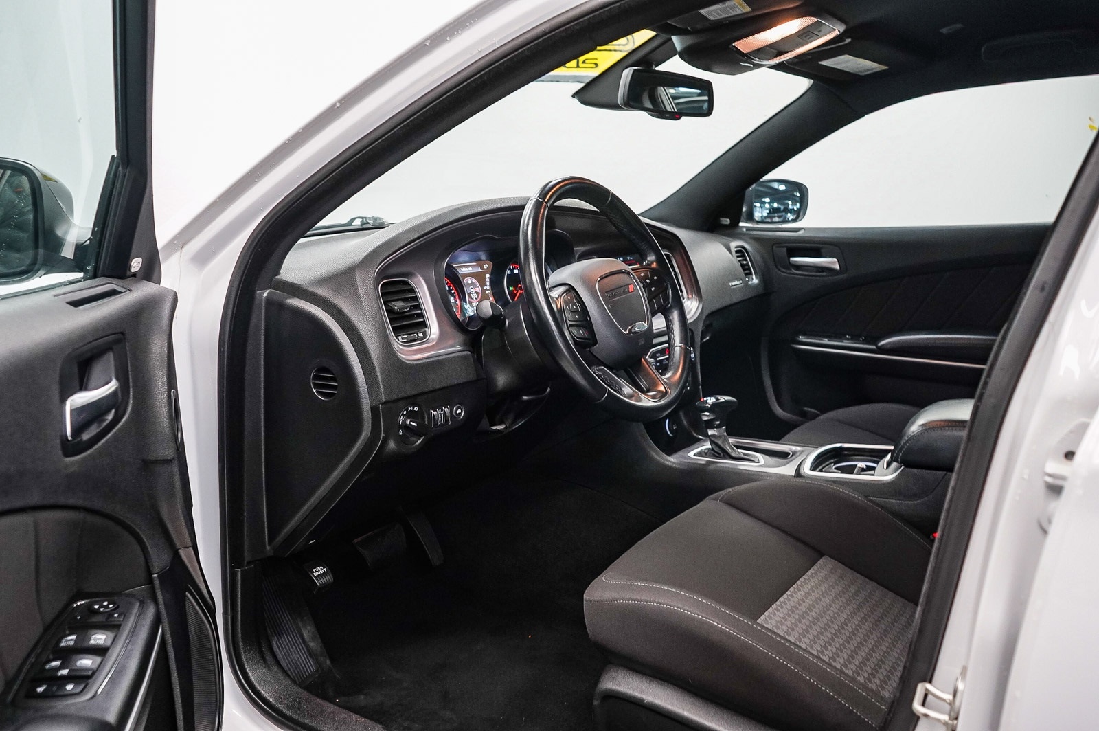 Thumbnail: 2023 Dodge Charger - 17