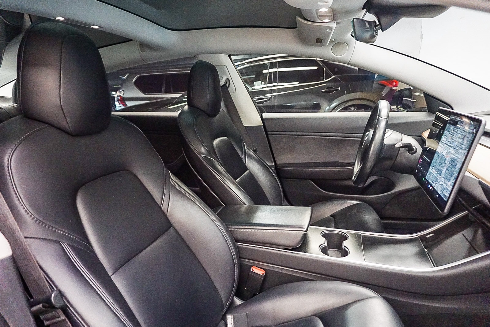 Thumbnail: 2018 Tesla Model 3 - 16