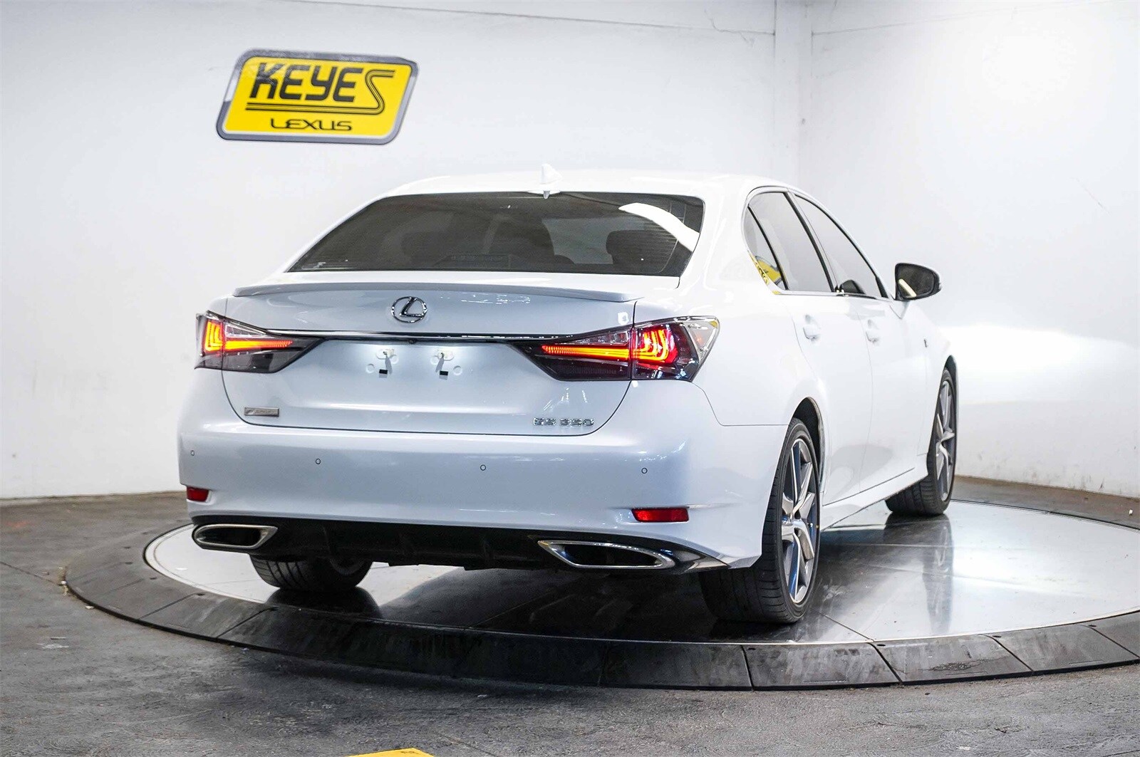 2018 Lexus GS 350 F SPORT photo 4