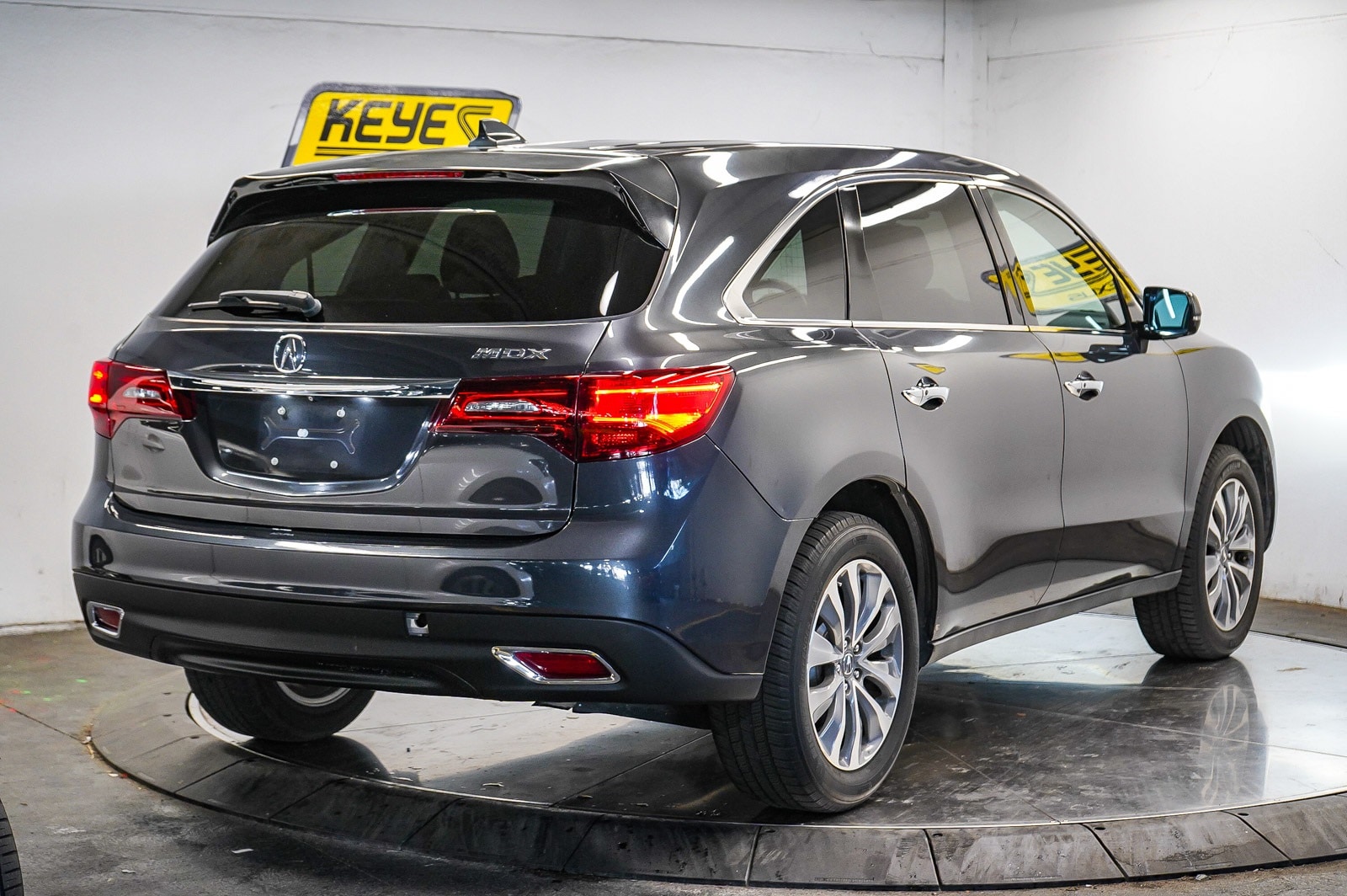 Thumbnail: 2016 Acura MDX - 4