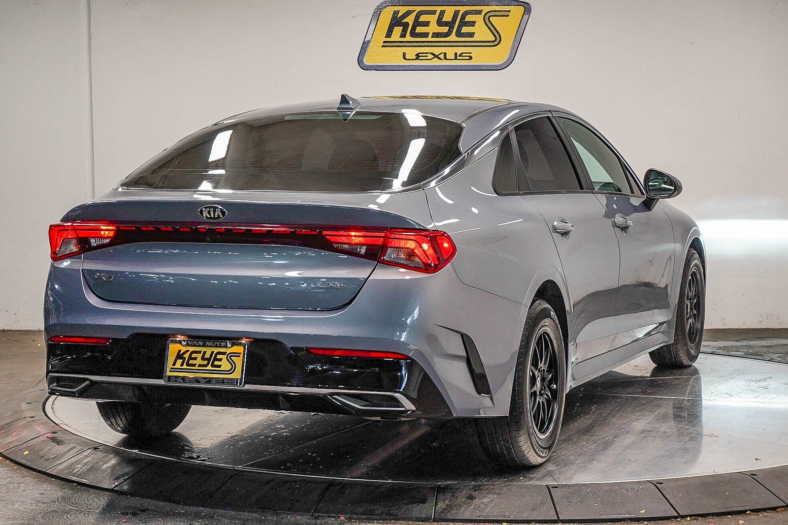 Thumbnail: 2021 Kia K5 - 4