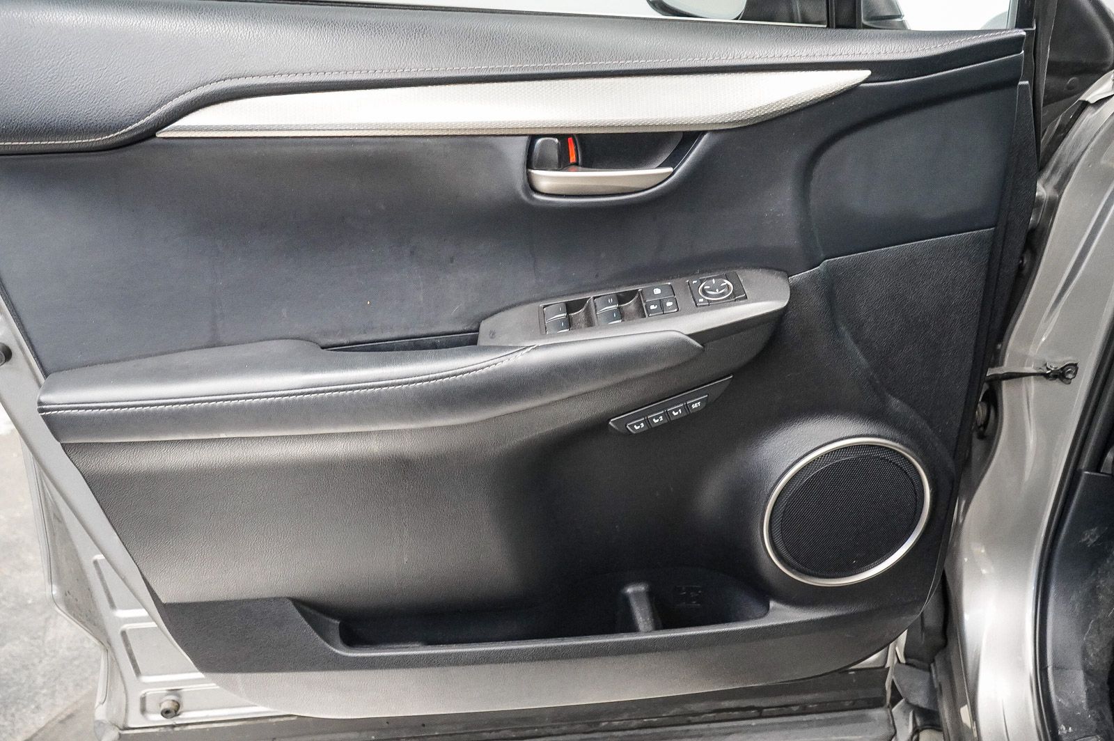 Thumbnail: 2016 Lexus NX - 22