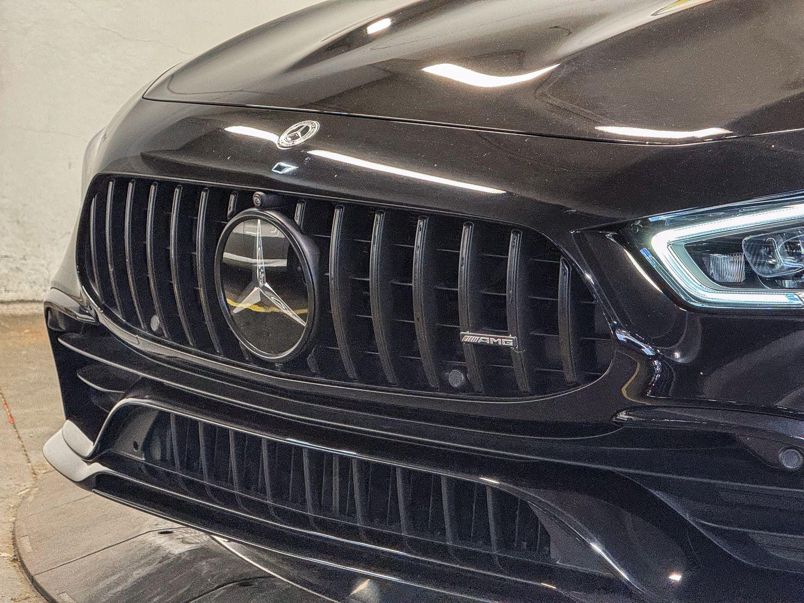 Thumbnail: 2023 Mercedes-Benz AMG GT - 8