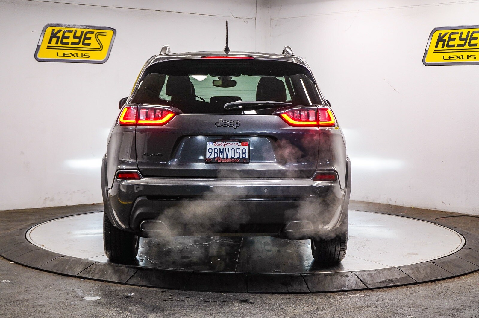 2020 Jeep Cherokee High Altitude photo 2