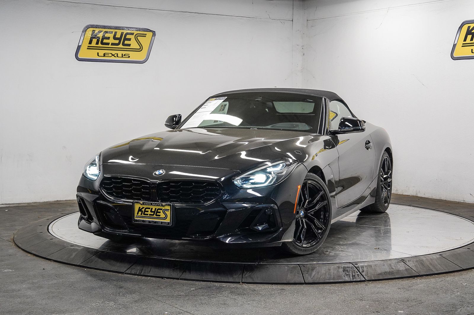 2023 BMW Z4 sDrive30i -
                  Van Nuys, CA