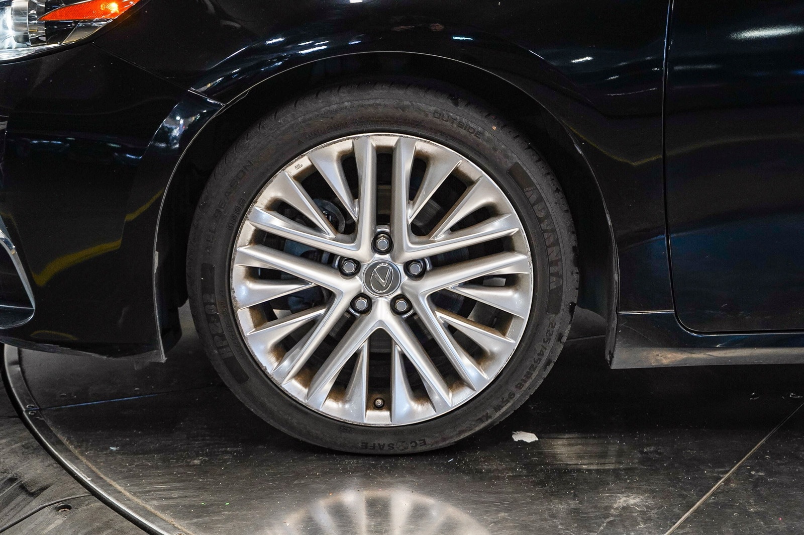 Thumbnail: 2016 Lexus ES - 9