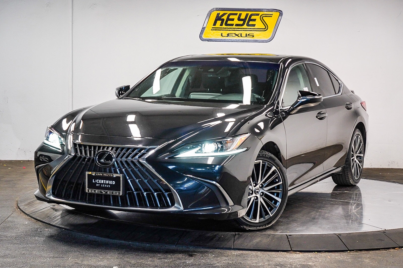 Thumbnail: 2024 Lexus ES - 1