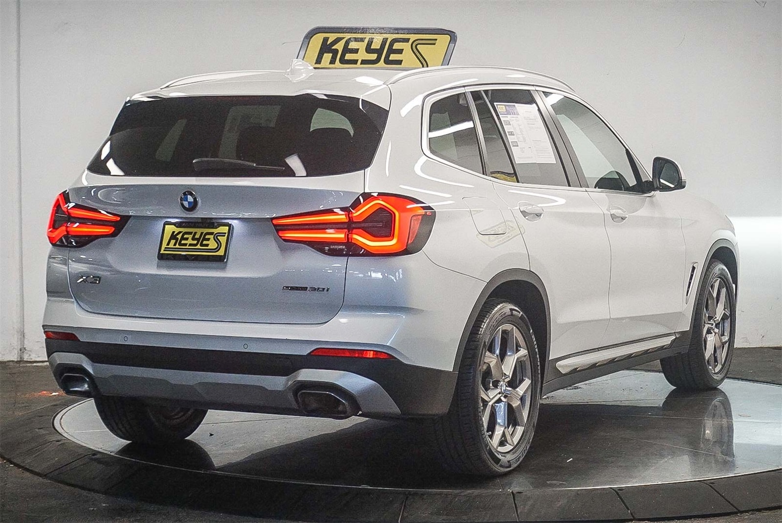 Thumbnail: 2023 BMW X3 - 4