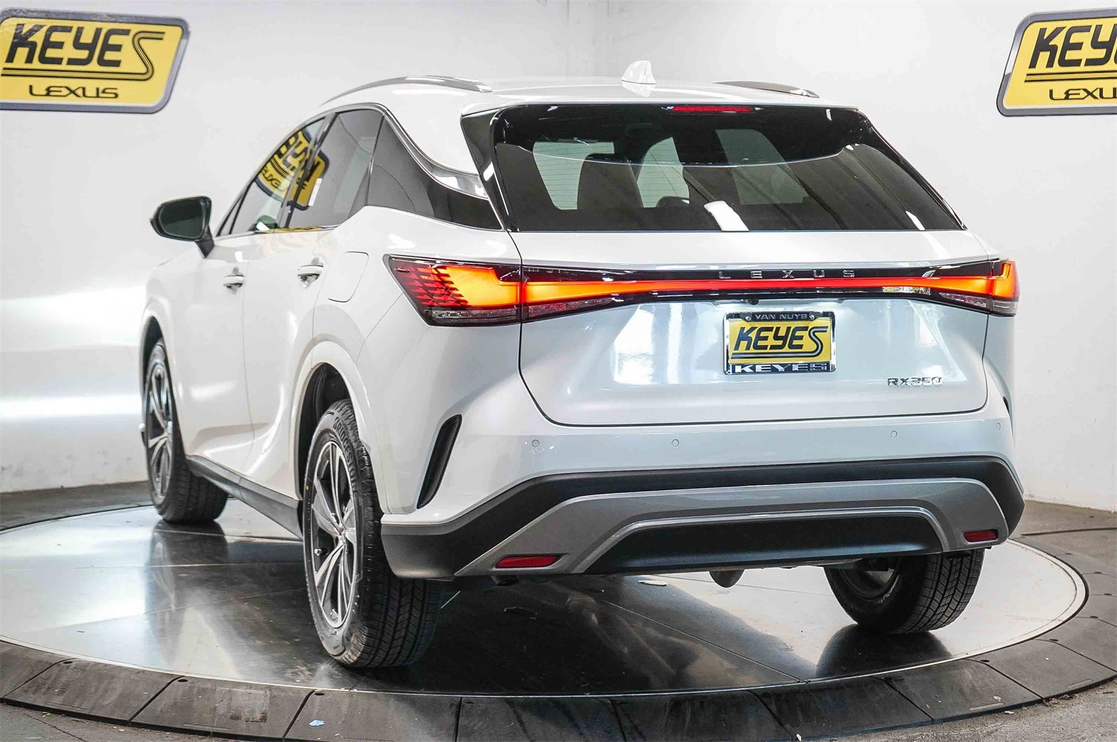 Thumbnail: 2023 Lexus RX - 2