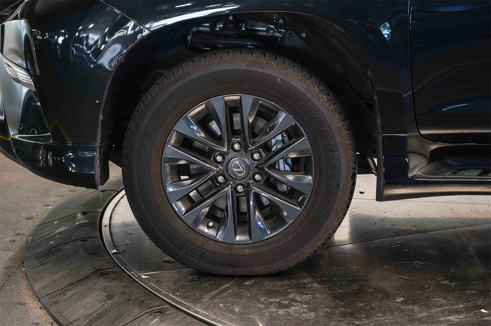 Thumbnail: 2023 Lexus GX - 9