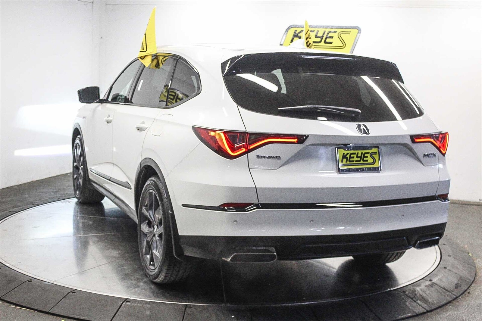 2023 Acura MDX SH-AWD A-Spec photo 4