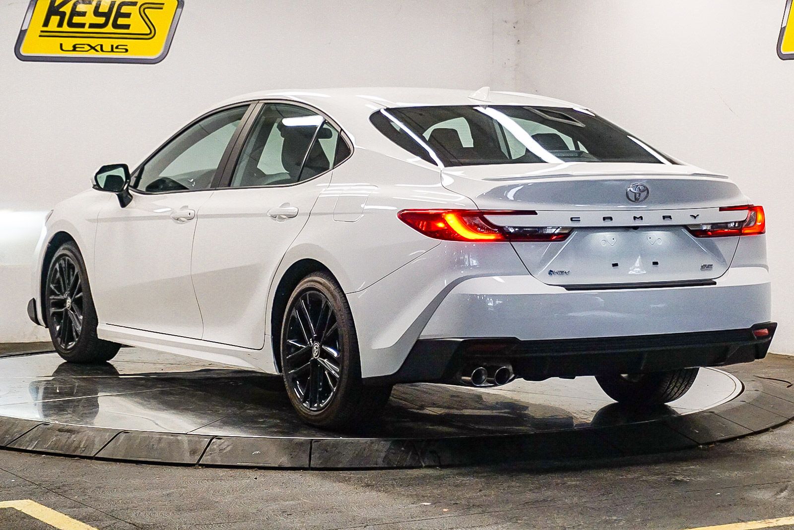 Thumbnail: 2025 Toyota Camry - 2