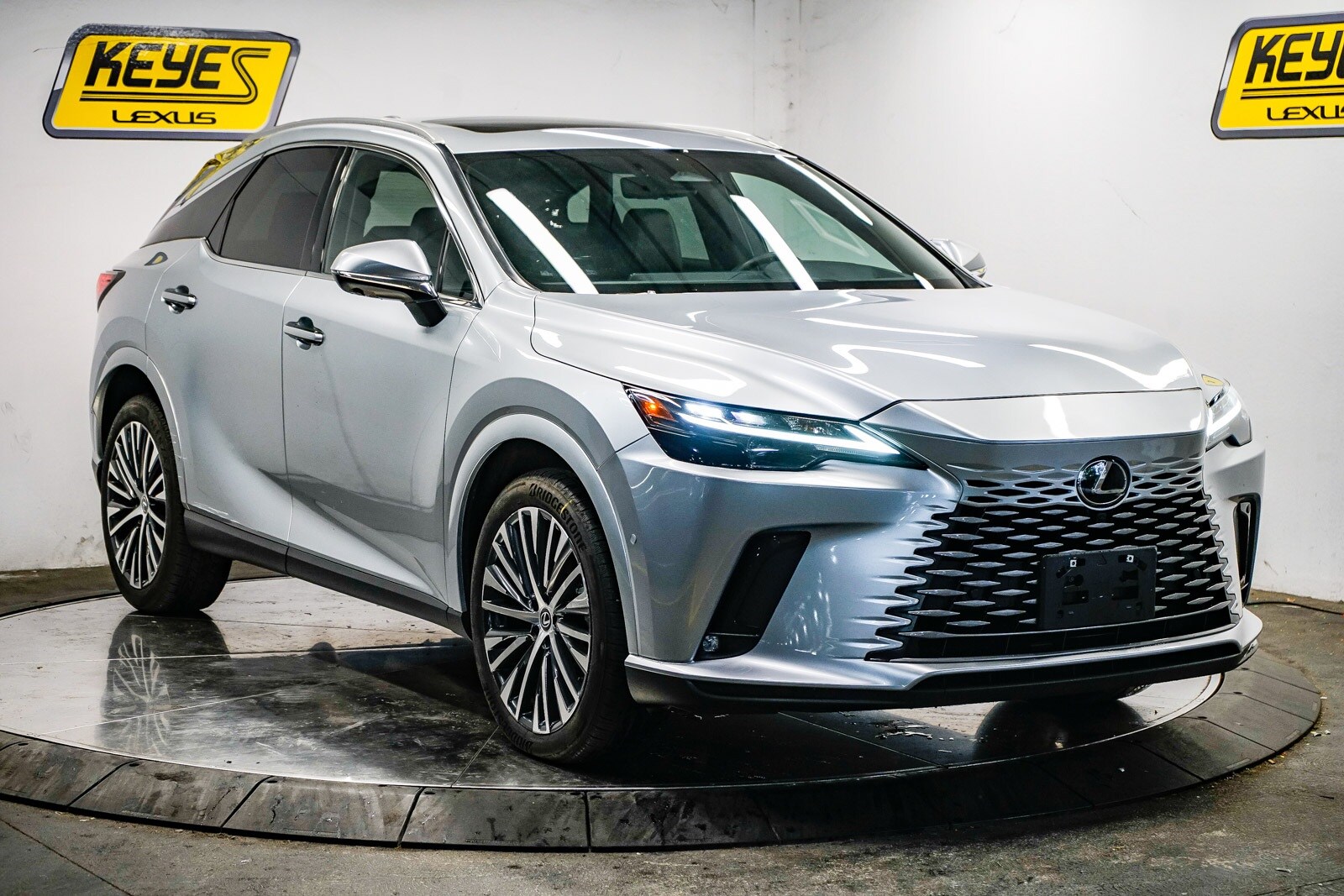 Thumbnail: 2024 Lexus RX - 5