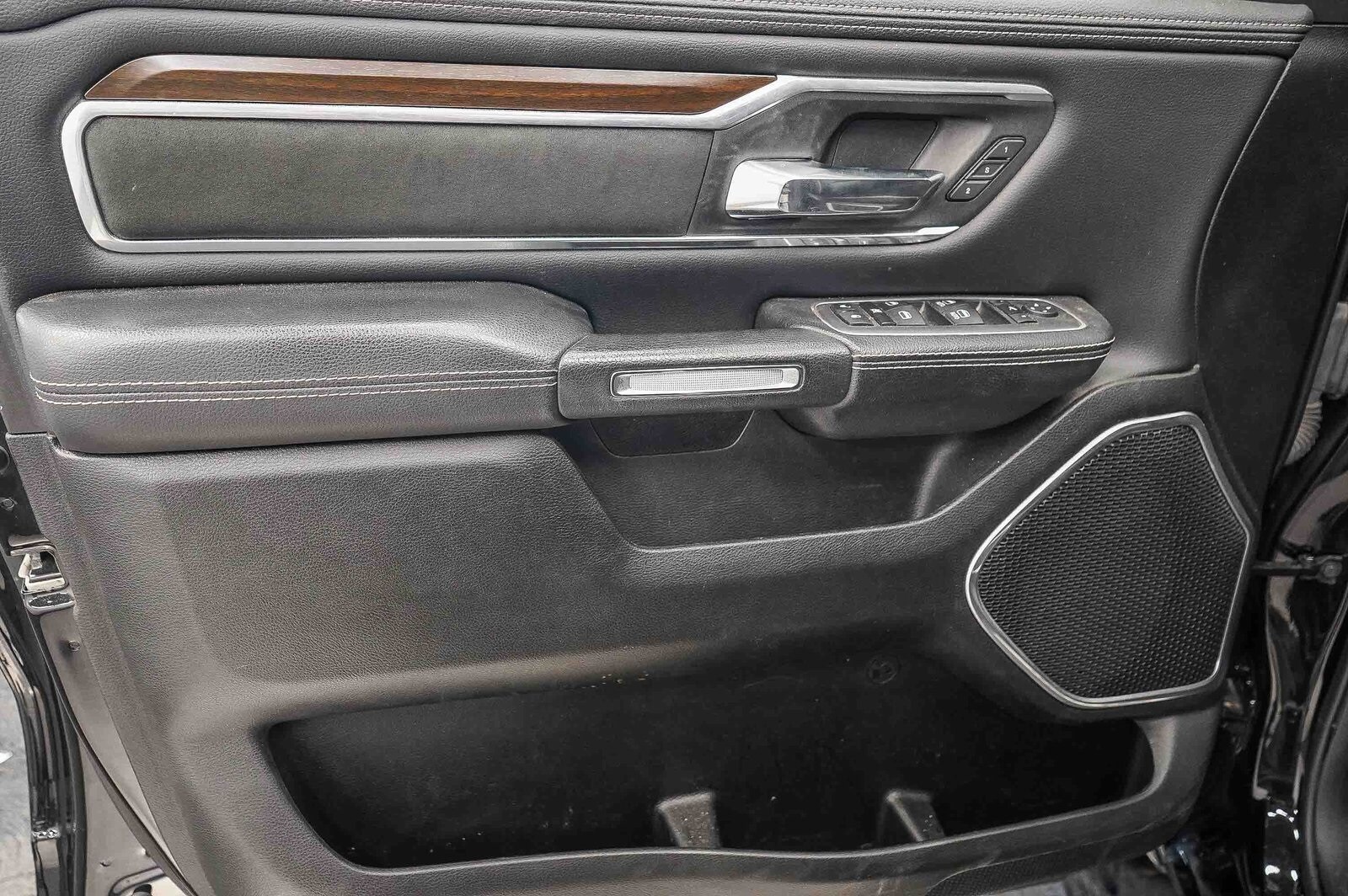 Thumbnail: 2022 RAM 1500 - 21