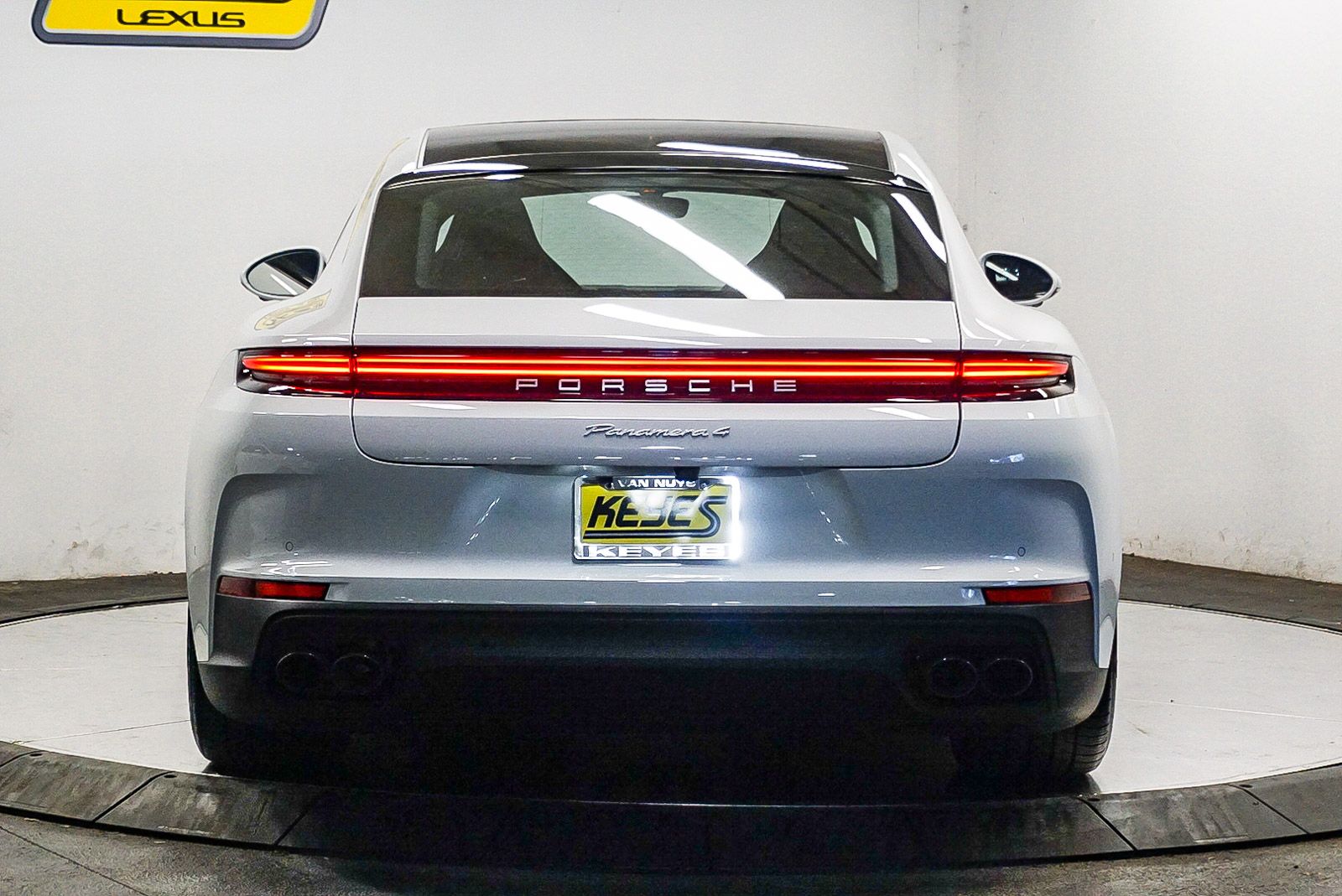 Thumbnail: 2024 Porsche Panamera - 3