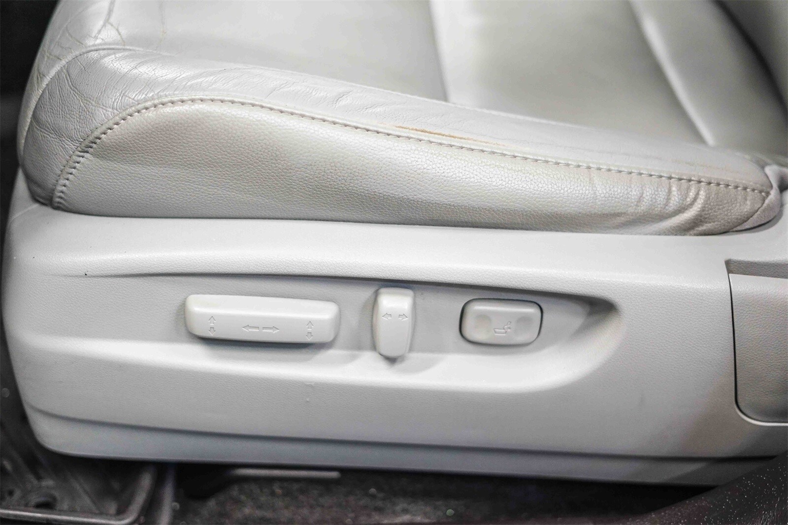 Thumbnail: 2014 Acura MDX - 21