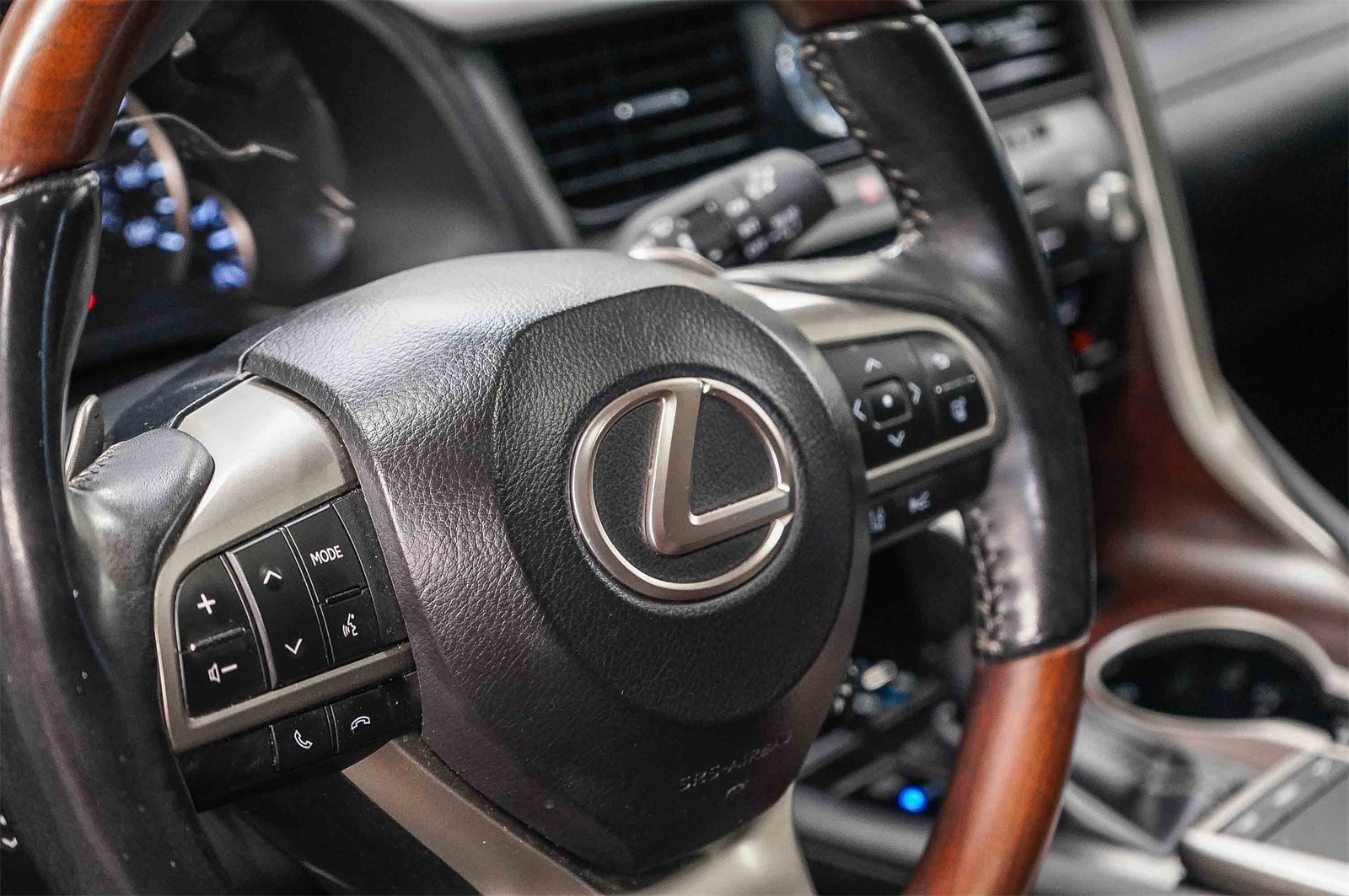 Thumbnail: 2020 Lexus RX - 20