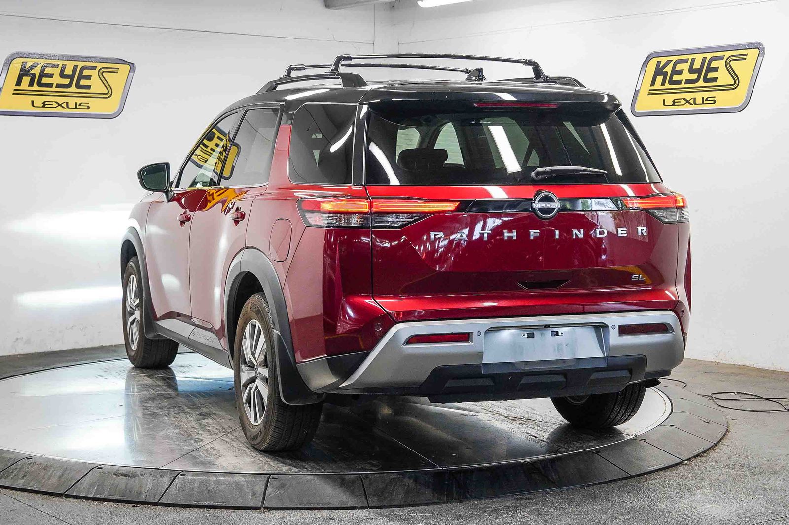 Thumbnail: 2022 Nissan Pathfinder - 2
