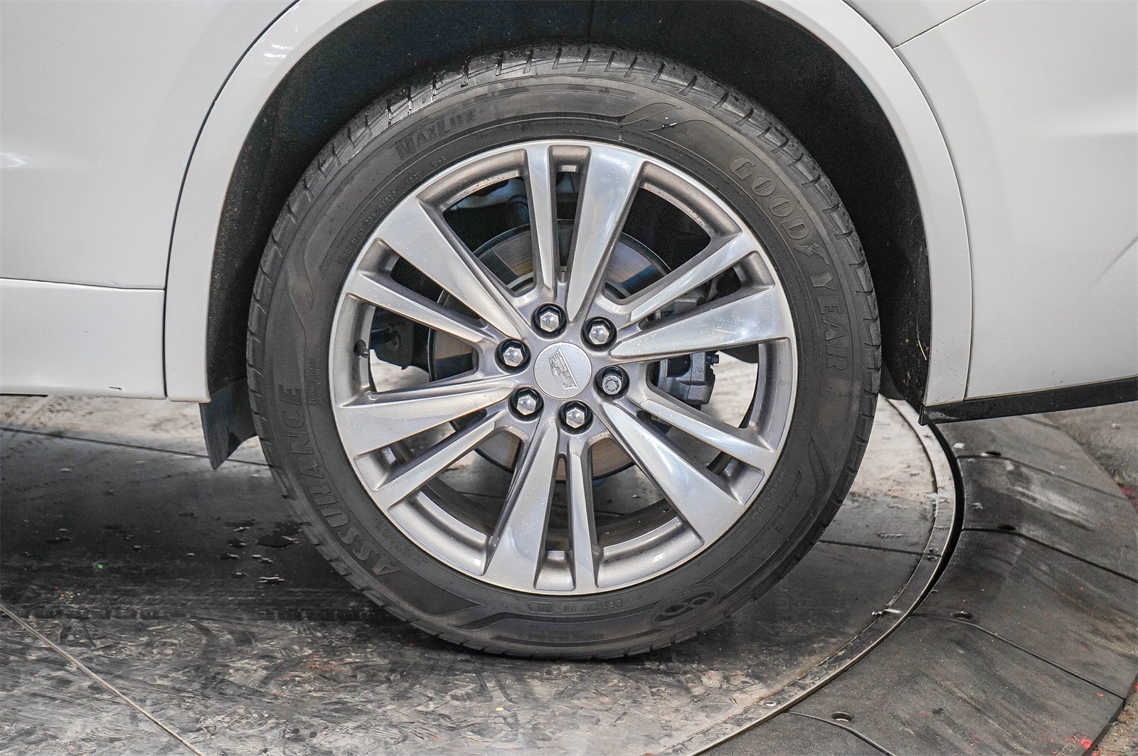 Thumbnail: 2020 Cadillac XT6 - 10