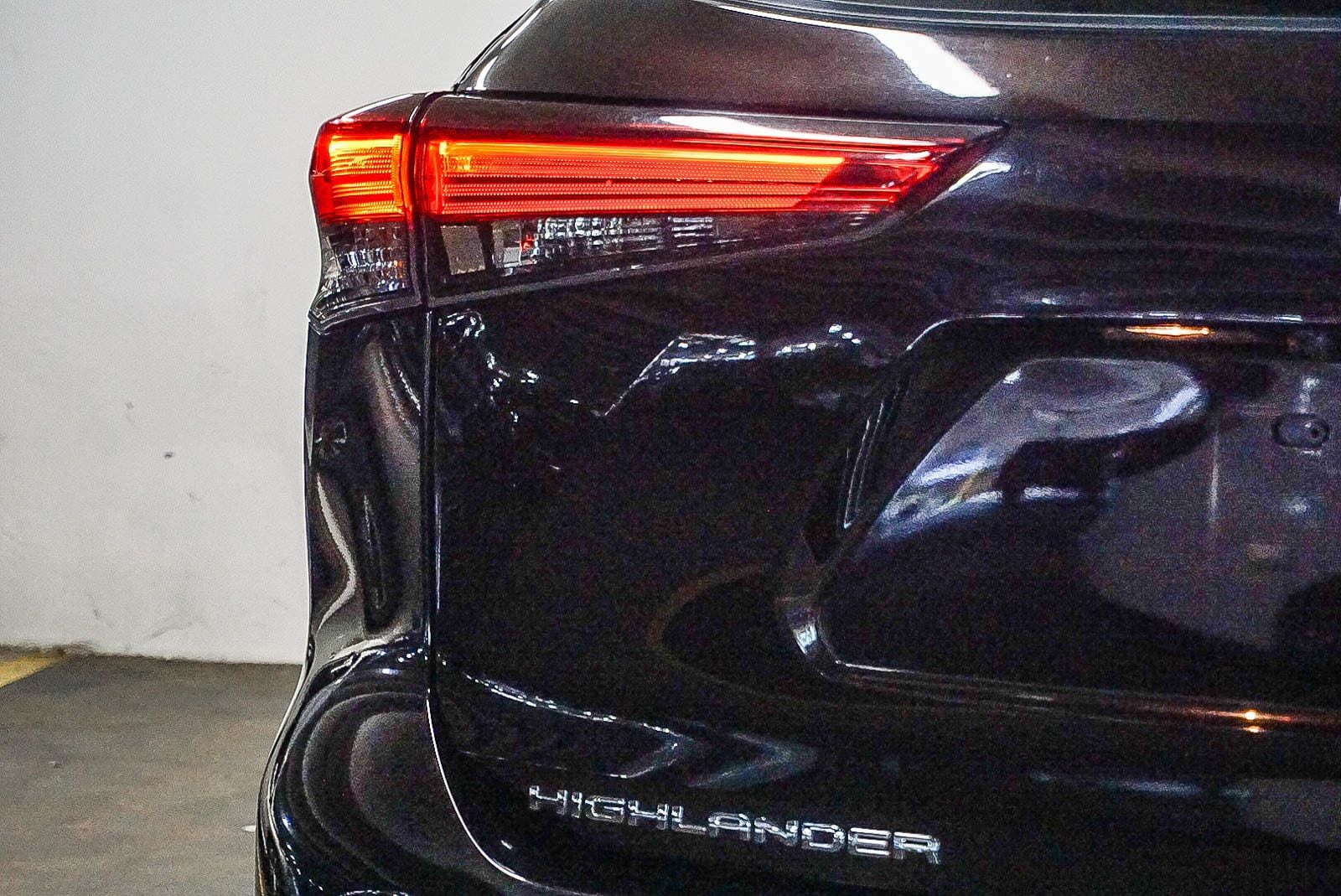 Thumbnail: 2021 Toyota Highlander - 11