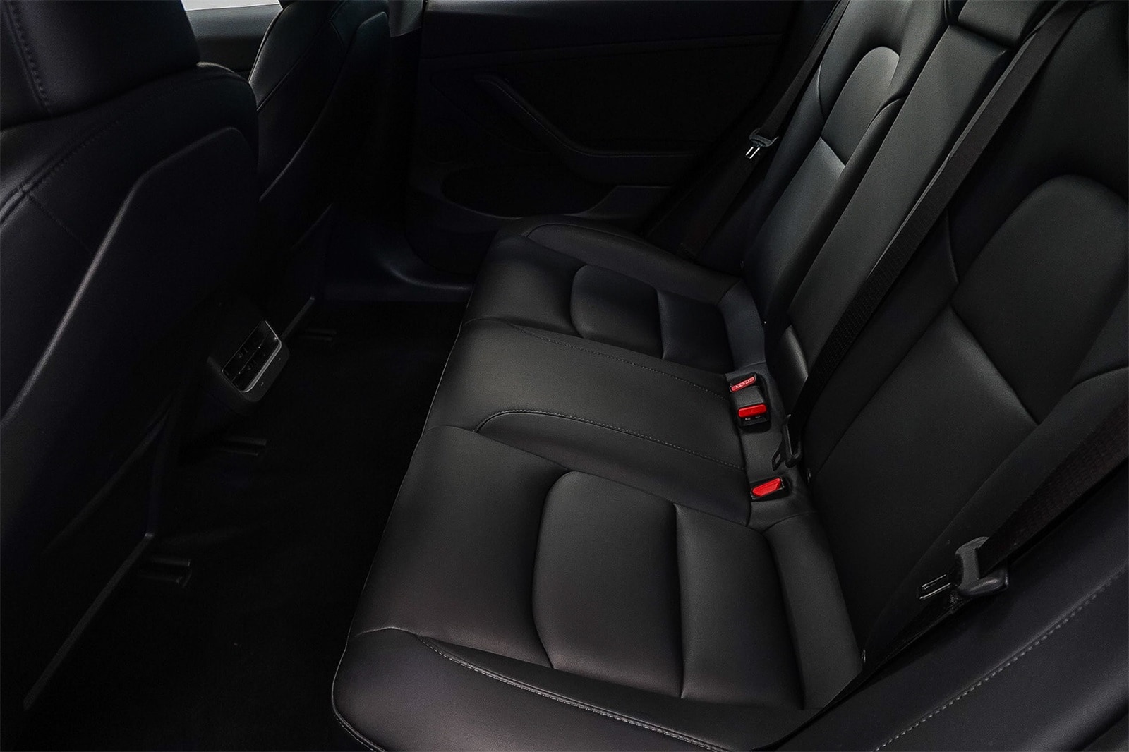 Thumbnail: 2023 Tesla Model 3 - 21