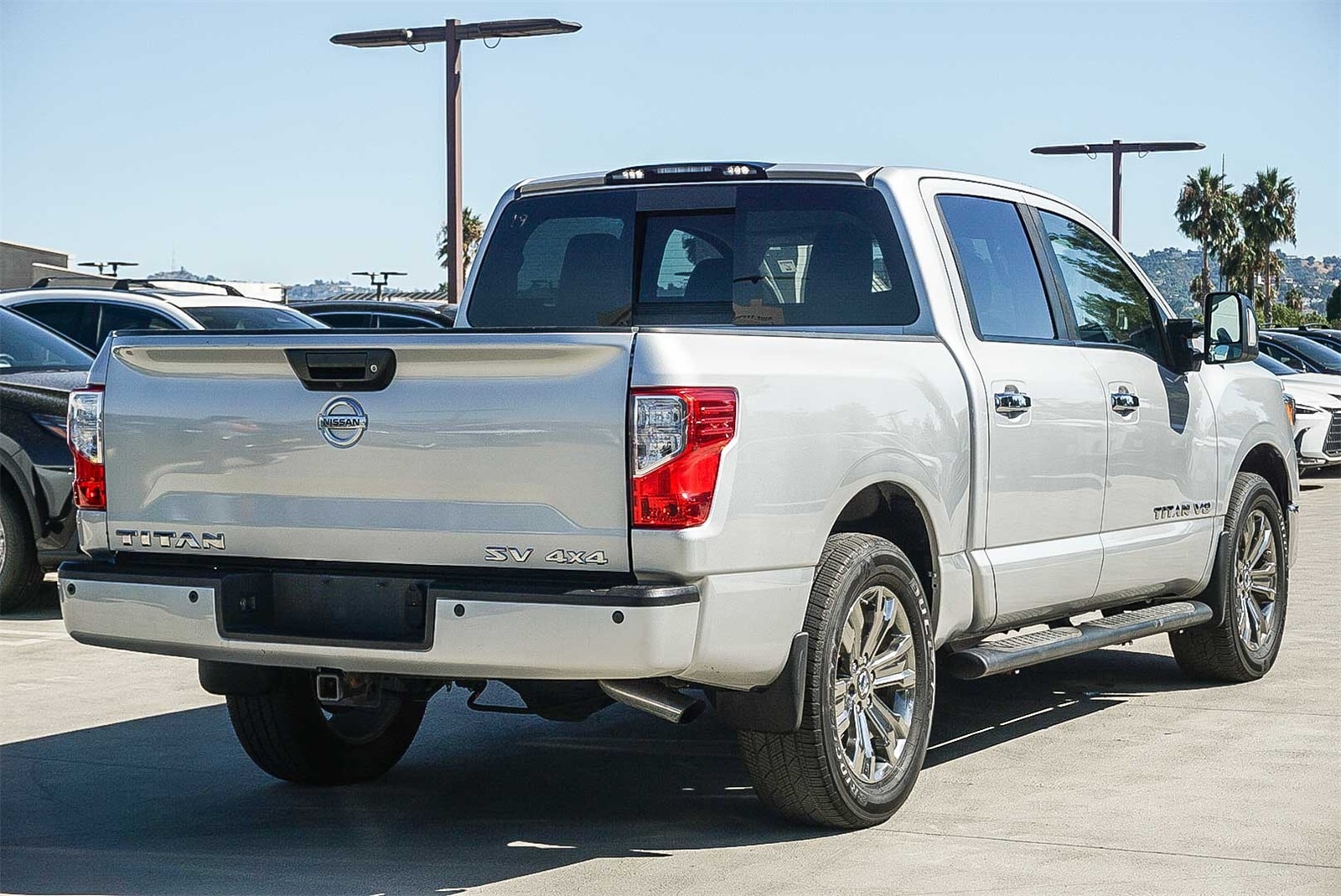 Thumbnail: 2018 Nissan Titan - 4