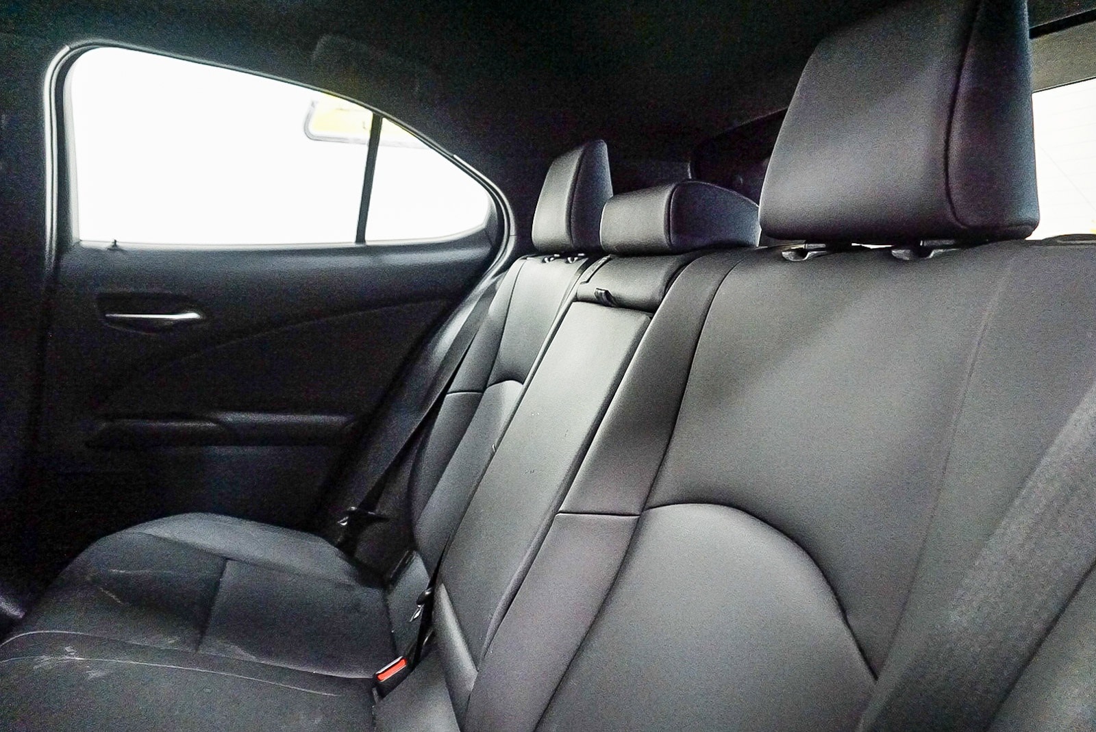 Thumbnail: 2024 Lexus UX - 19