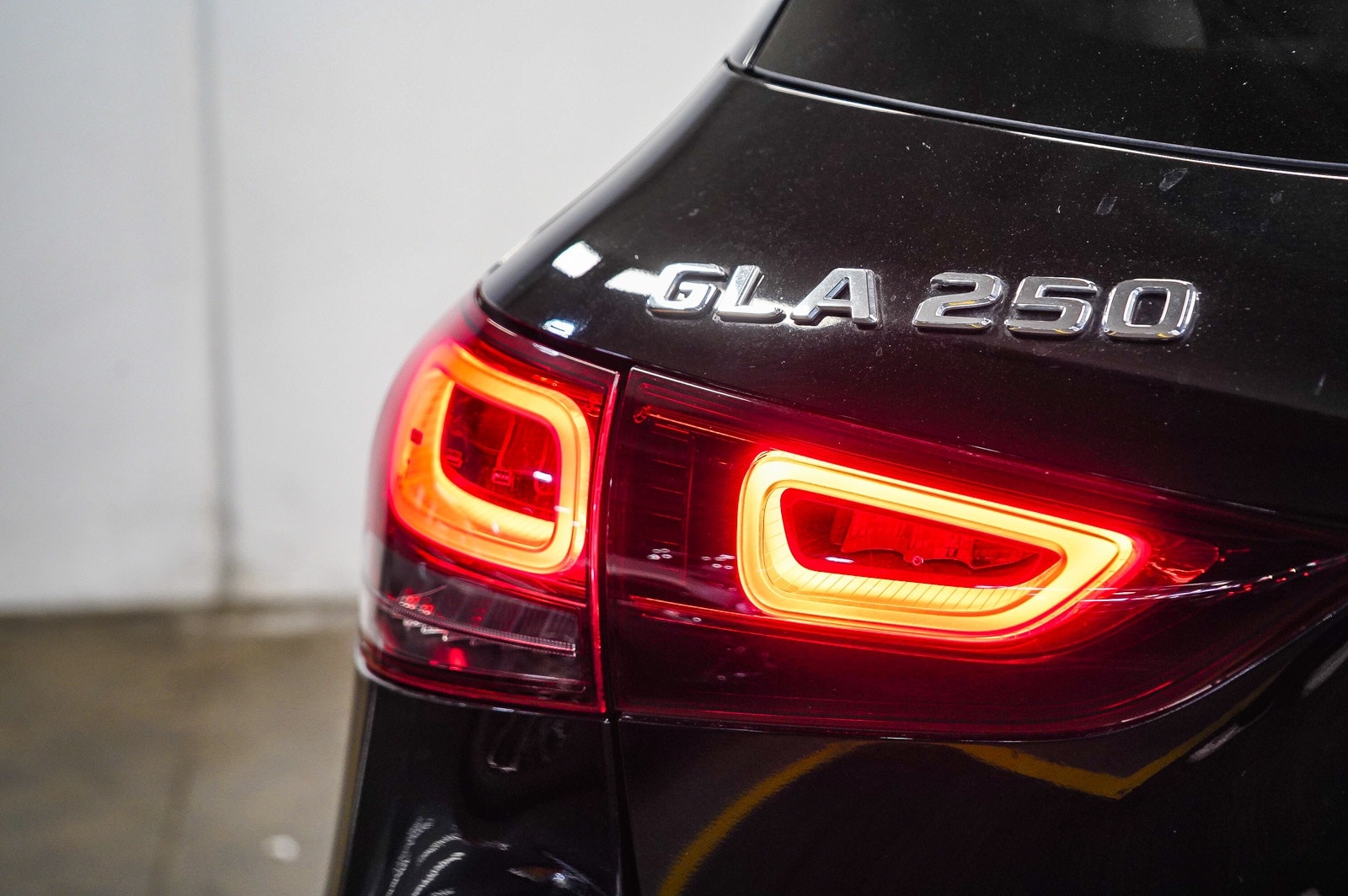 Thumbnail: 2022 Mercedes-Benz GLA - 11