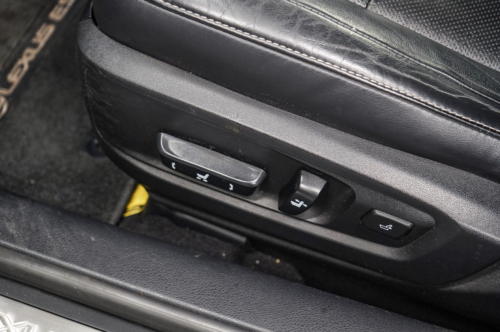 Thumbnail: 2016 Lexus ES - 23