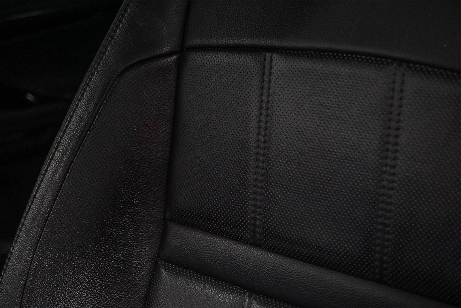 Thumbnail: 2020 Land Rover Range Rover Evoque - 27