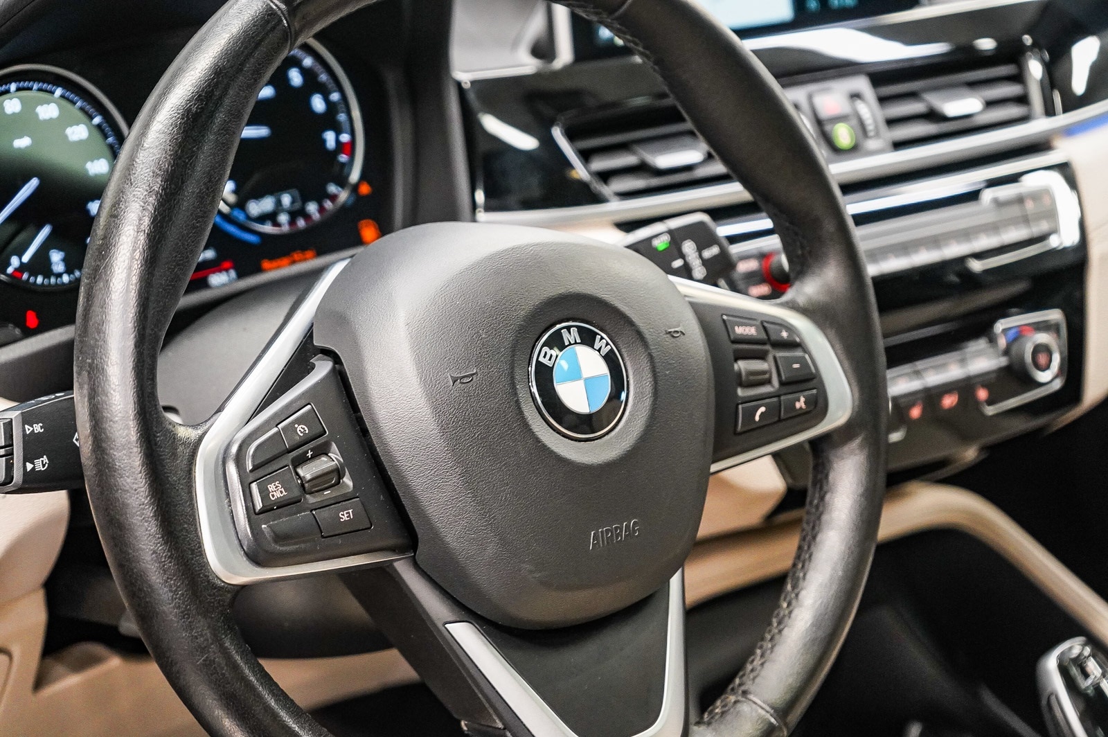 Thumbnail: 2020 BMW X1 - 21