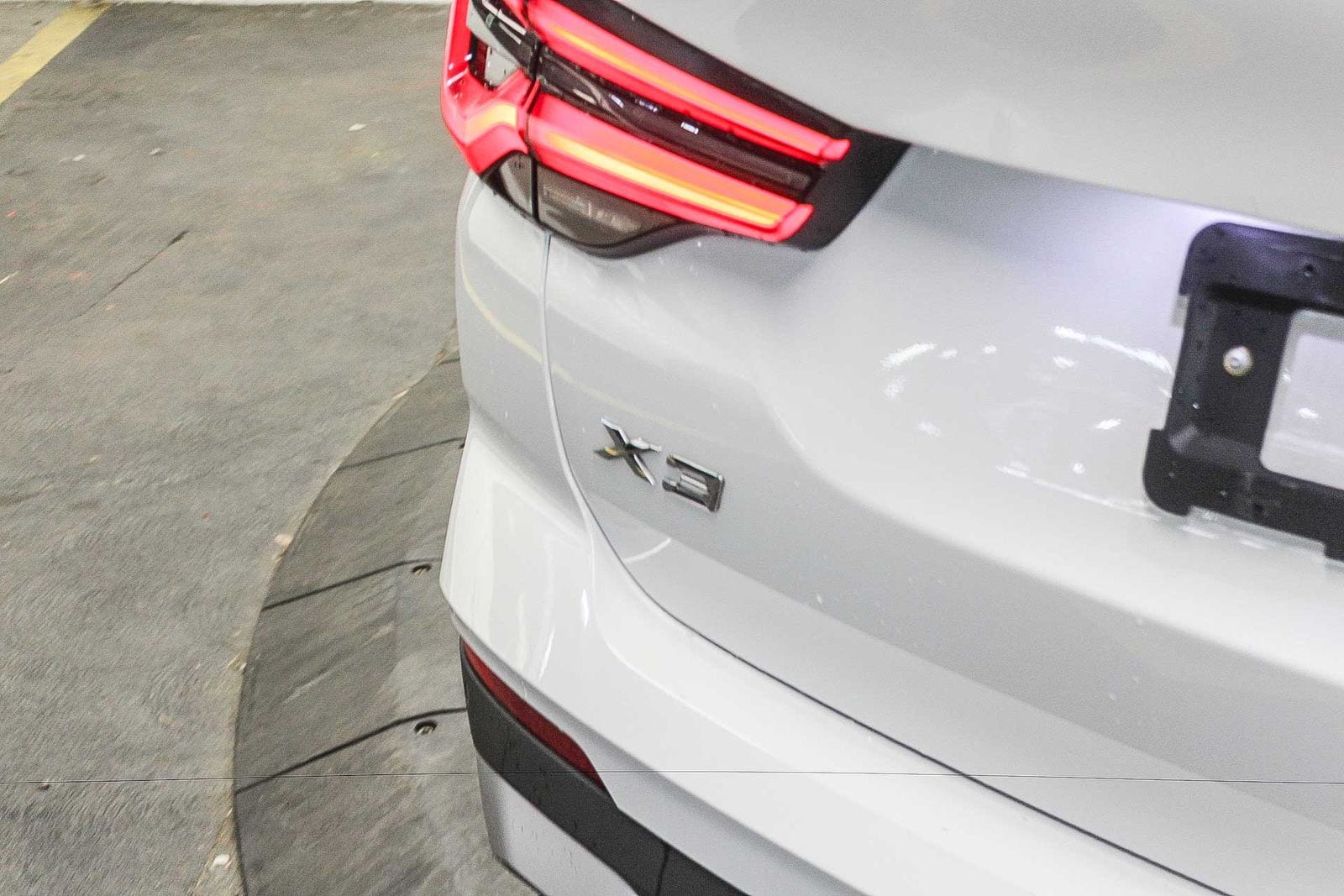 Thumbnail: 2023 BMW X3 - 10