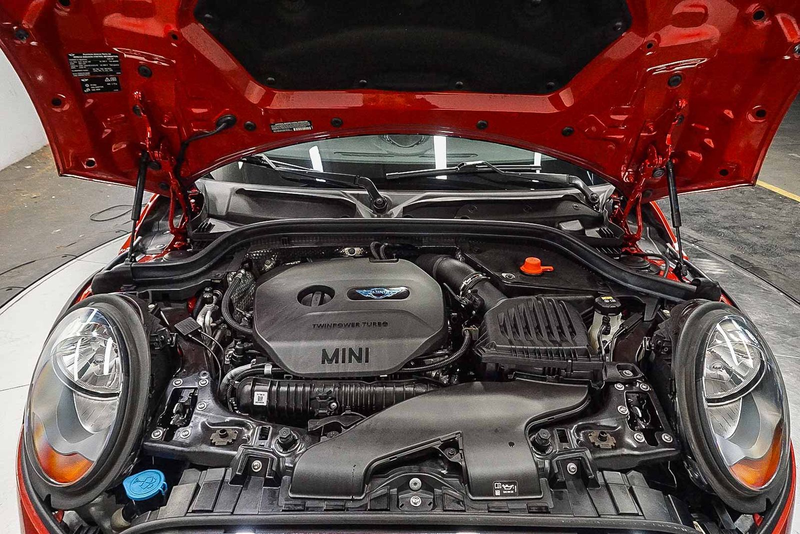 Thumbnail: 2016 MINI Cooper Hardtop - 27