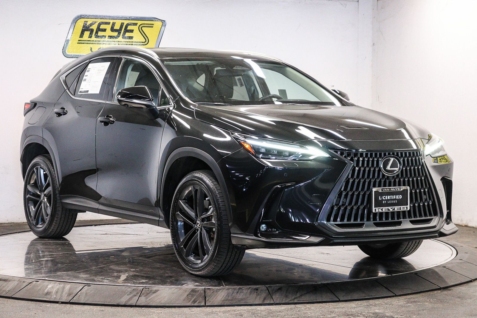 Thumbnail: 2024 Lexus ES - 4