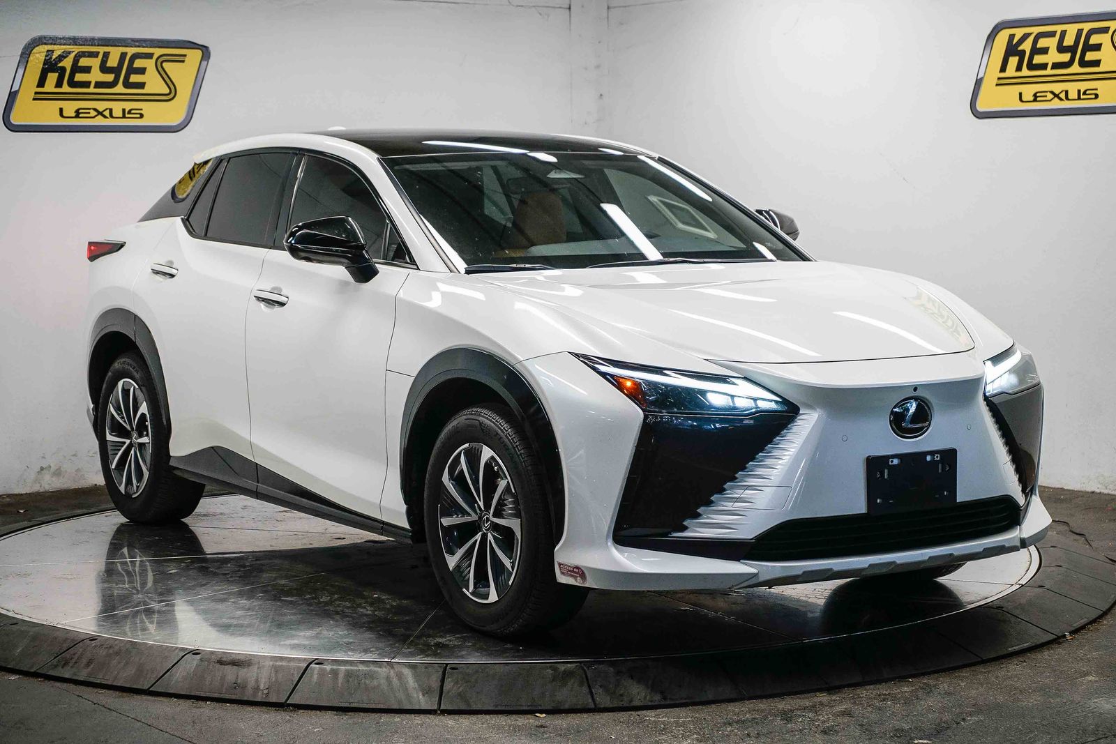 Thumbnail: 2024 Lexus RZ - 5