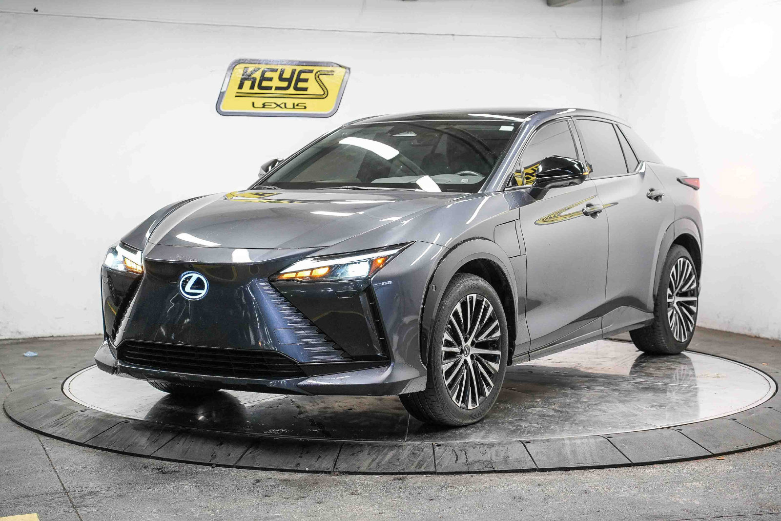 2023 Lexus RZ 450e