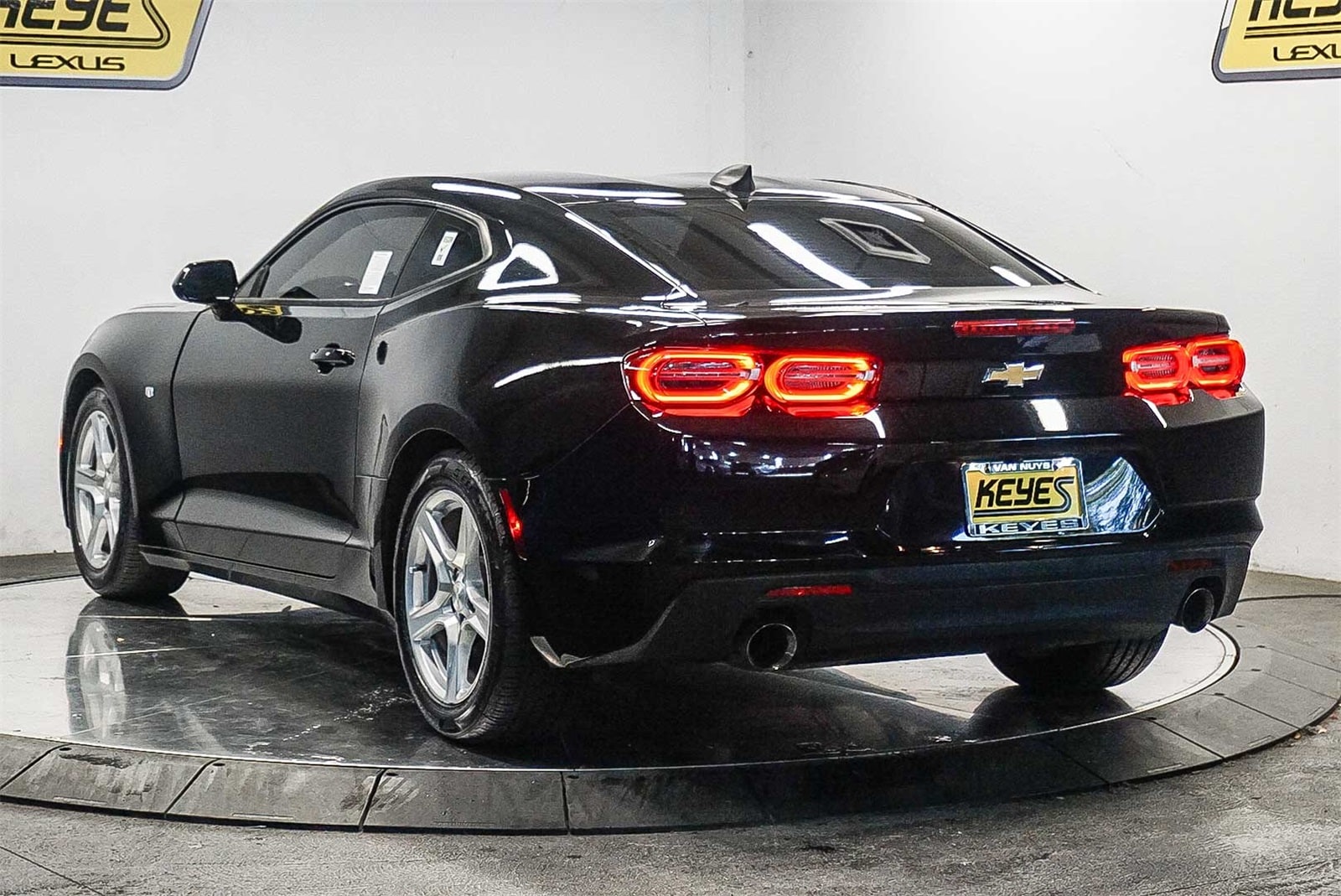 Thumbnail: 2021 Chevrolet Camaro - 2