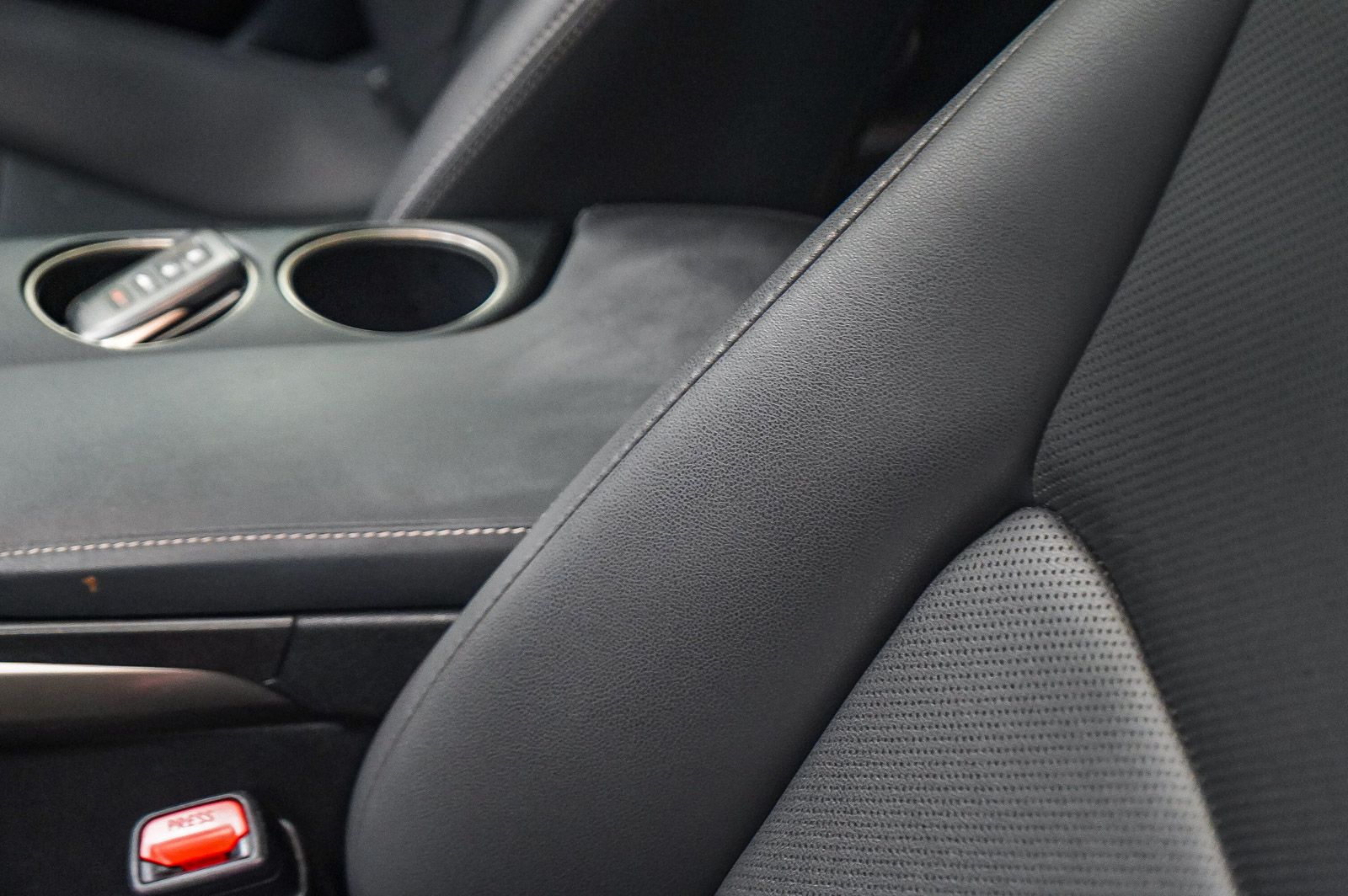 Thumbnail: 2016 Lexus IS - 20