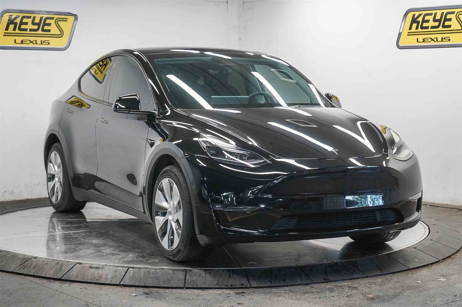 Thumbnail: 2022 Tesla Model Y - 5