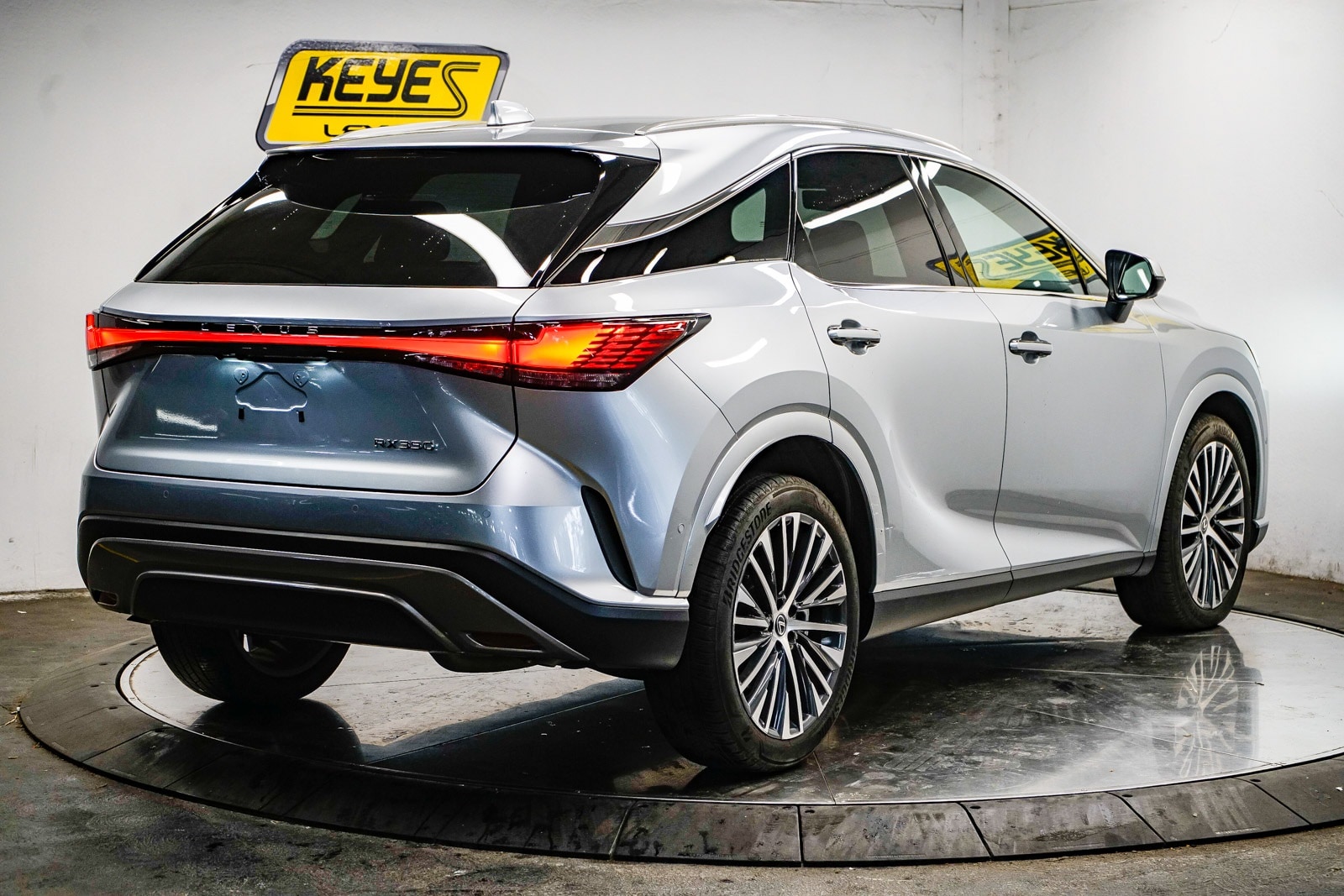 Thumbnail: 2024 Lexus RX - 4