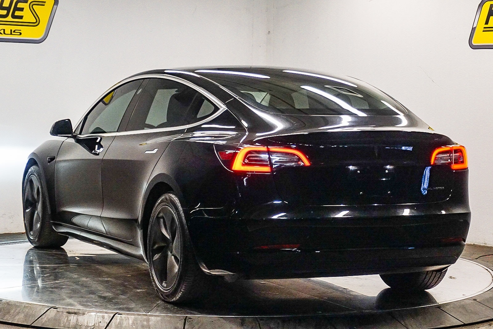 Thumbnail: 2018 Tesla Model 3 - 2