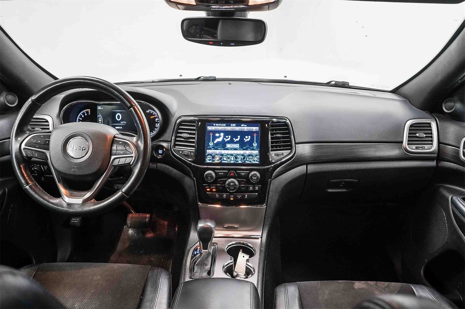 Thumbnail: 2022 Jeep Grand Cherokee - 12