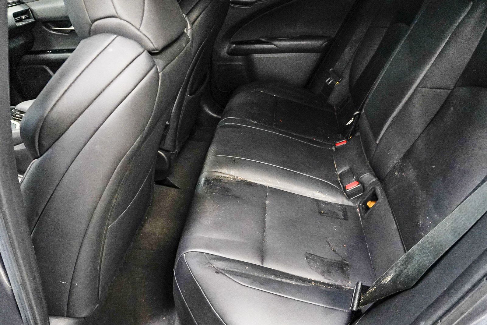 Thumbnail: 2020 Lexus UX - 17