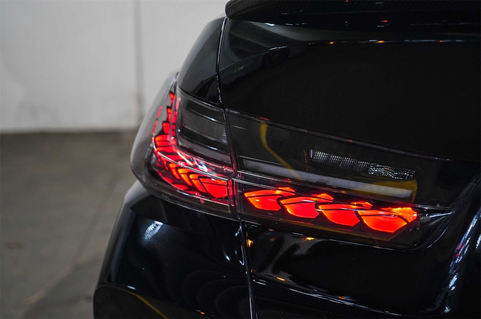 Thumbnail: 2021 BMW M3 - 11