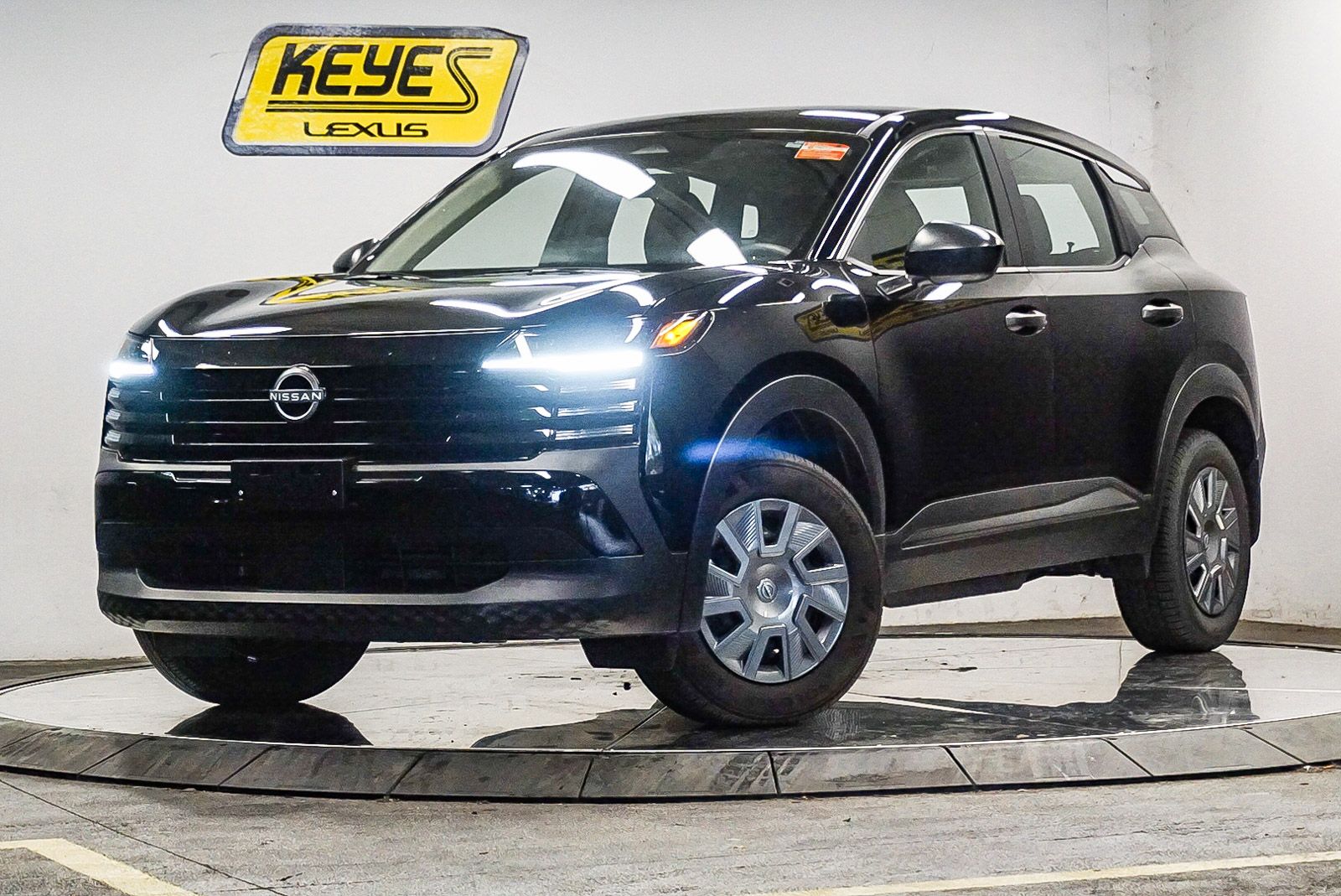 2025 Nissan Kicks 2.0 S's photo