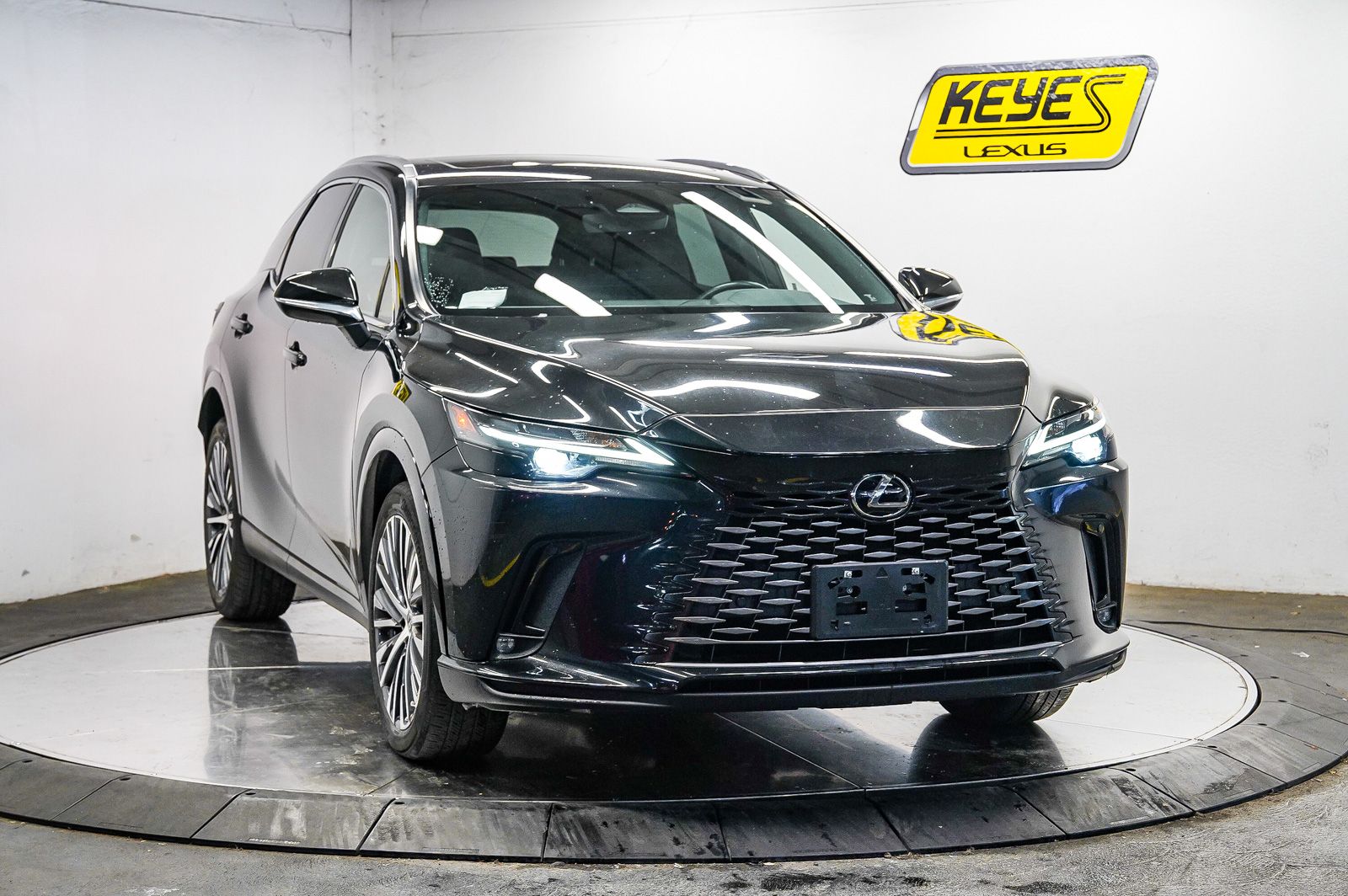 Thumbnail: 2023 Lexus RX - 2