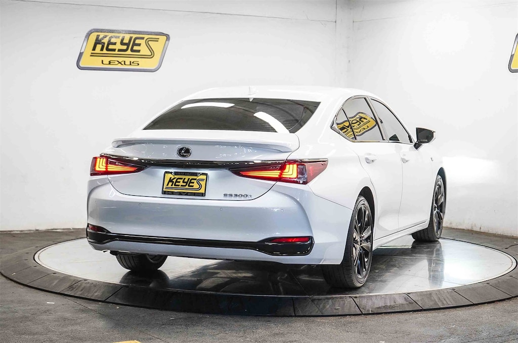 Used 2024 Lexus ES ES 300h F SPORT Handling Sedan