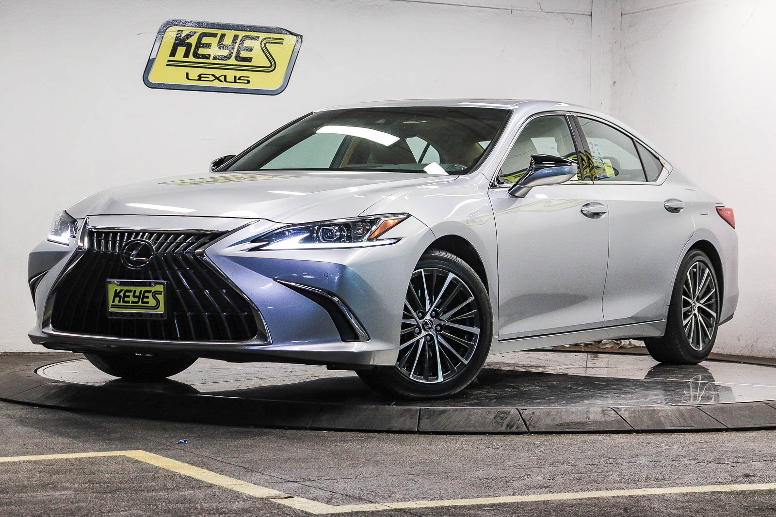 2025 Lexus ES 350