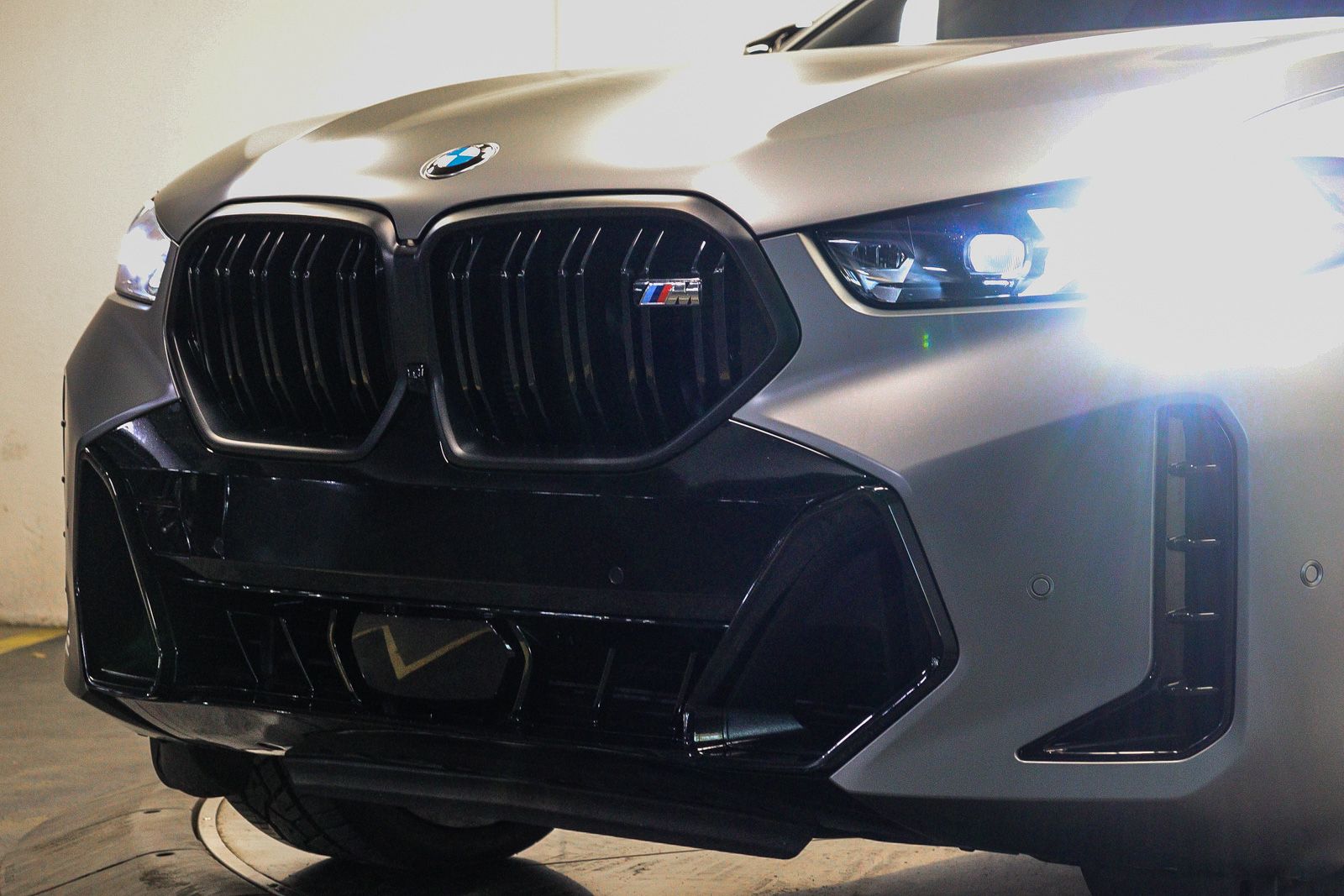 Thumbnail: 2026 BMW X6 - 8