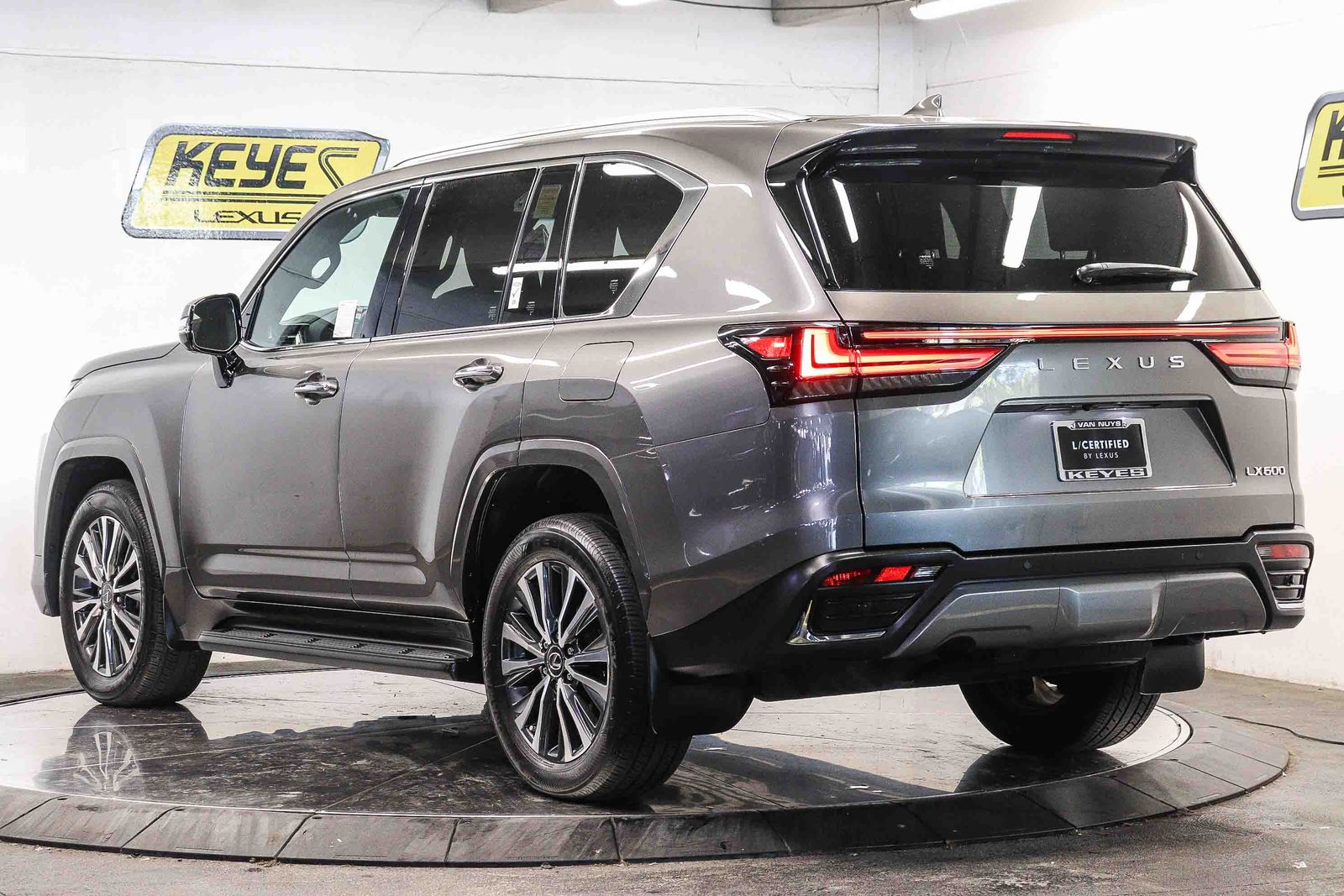 Thumbnail: 2024 Lexus LX - 2